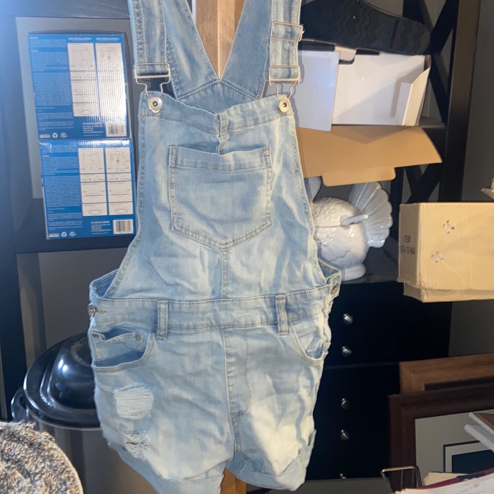 Jean short overalls worn once for only a few hours brand new